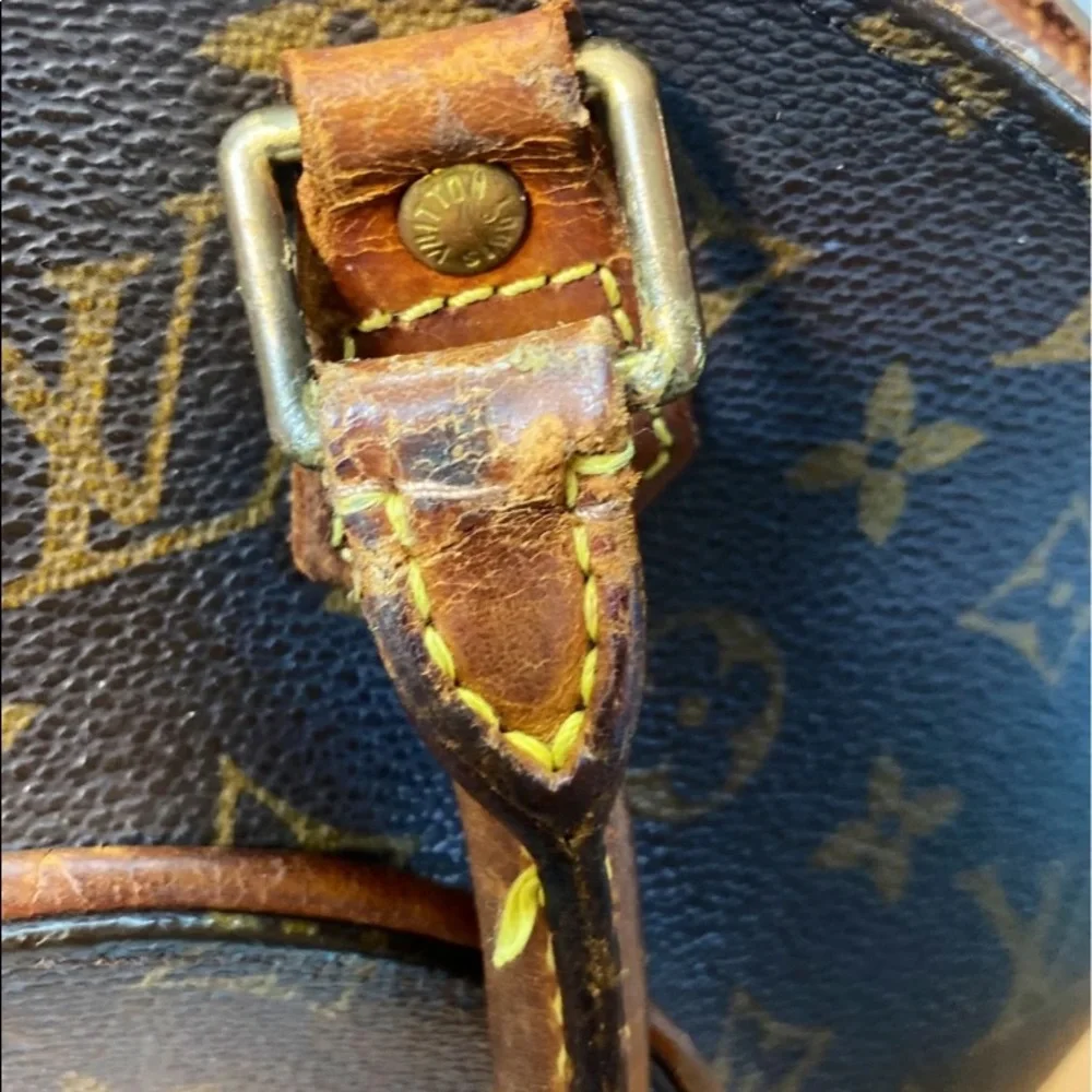 Authentic Louis Vuitton Monogram Ellipse Tote Handbag - Picture 6 of 14